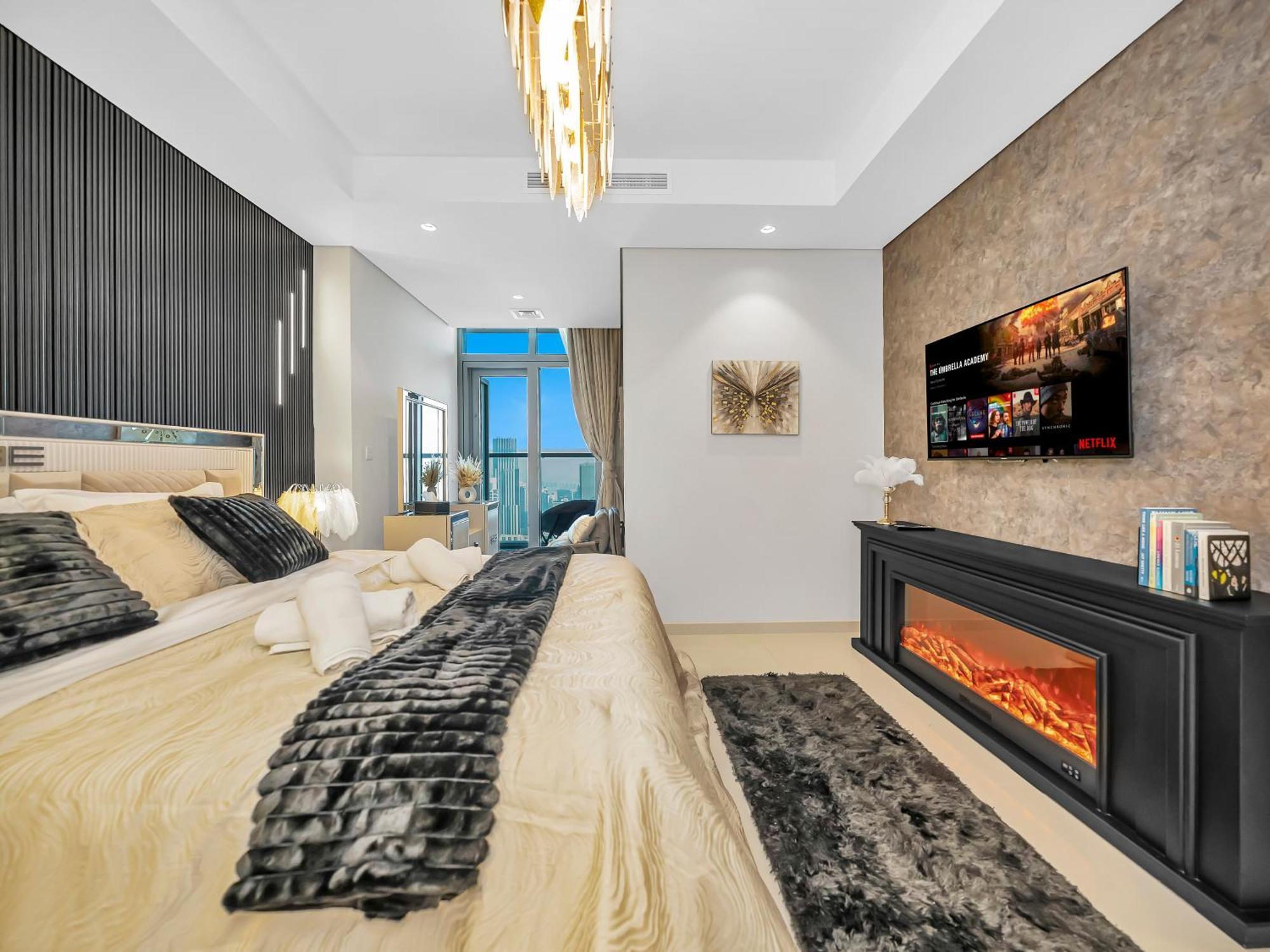 Stunning 2br With Burj View & Infinity Pool * Dubai